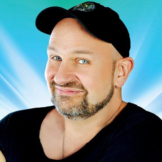 DOMINIK KUHN